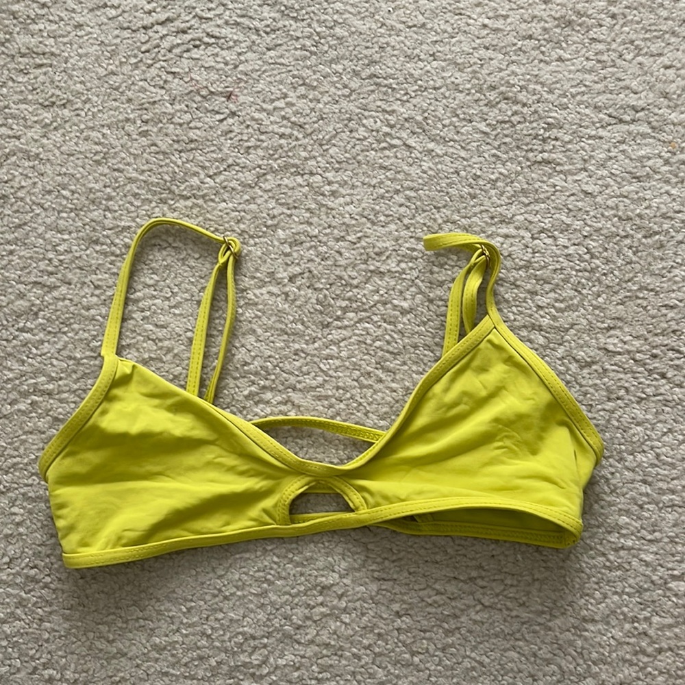 L space bikini top